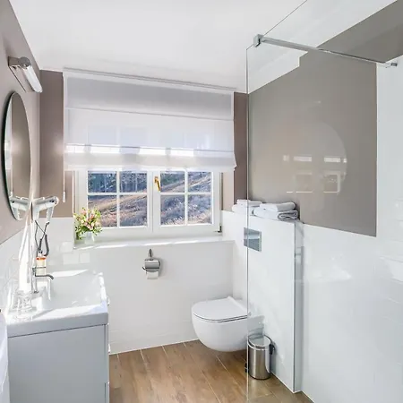 Amax Boutique Hotel 3*