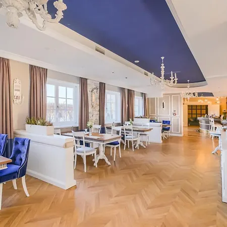 Amax Boutique 3* Mikołajki