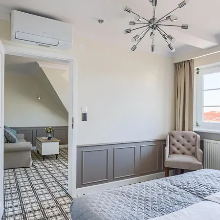 Amax Boutique Hotel 3*