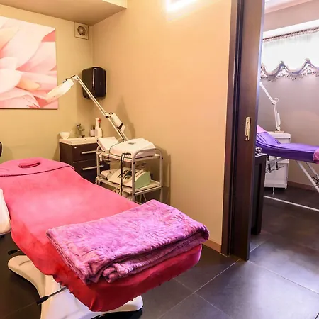 Amax Boutique فندق Mikołajki