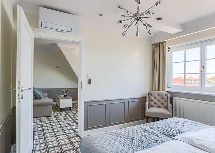 Amax Boutique Hotel 3*